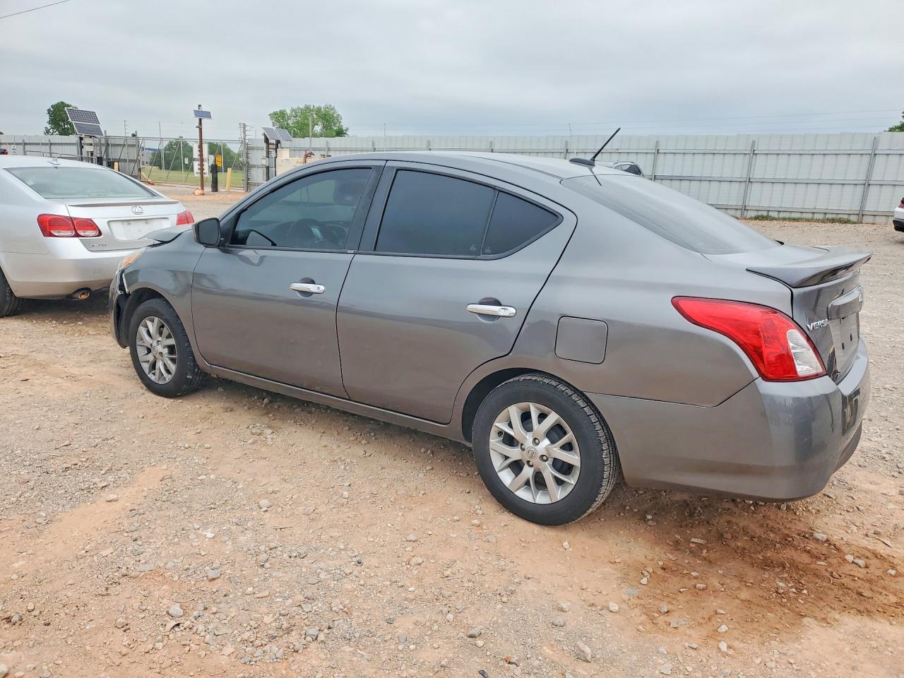 2018 NISSAN VERSA