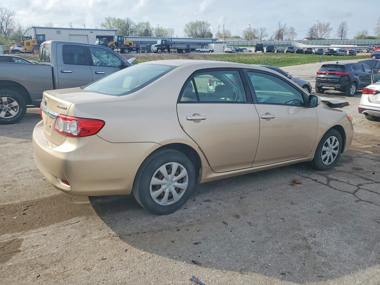 2011 TOYOTA COROLLA