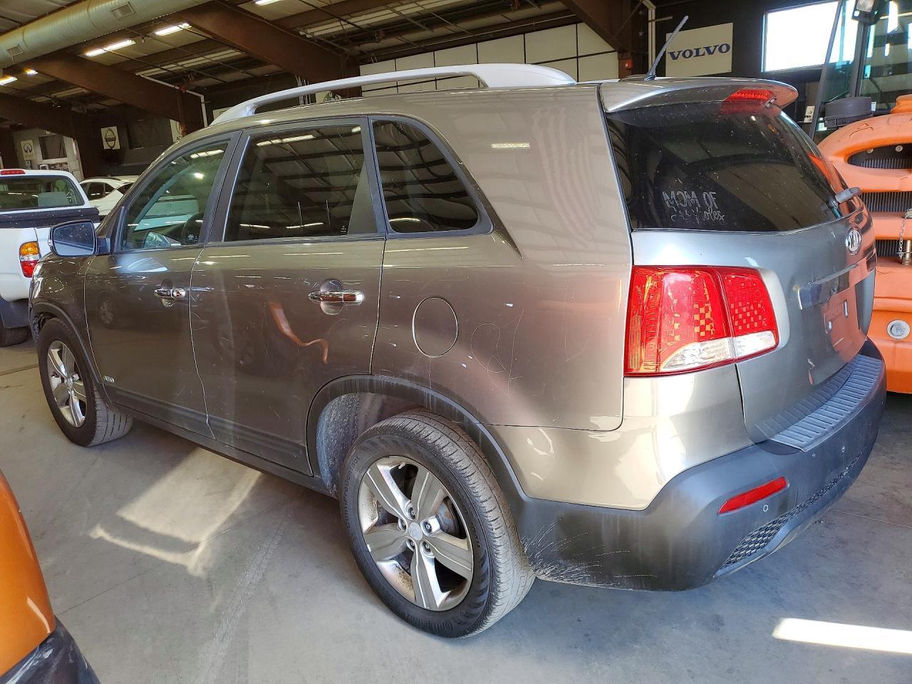 2013 KIA SORENTO