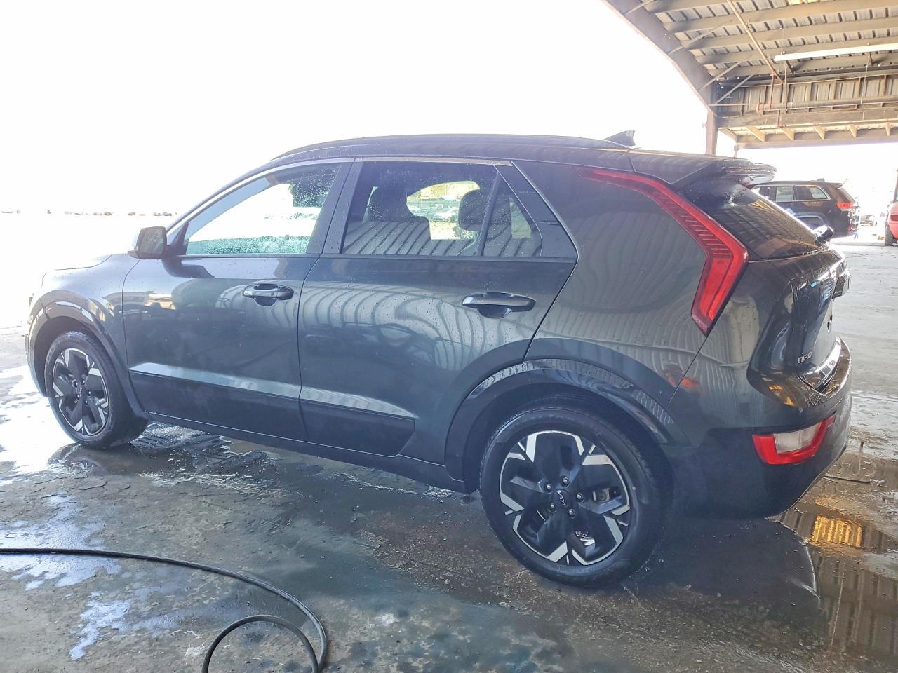 2023 KIA Niro