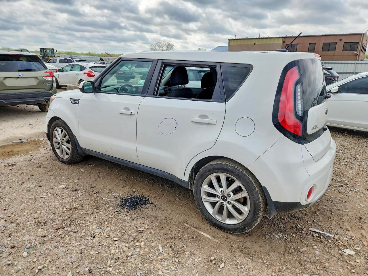 2017 KIA SOUL