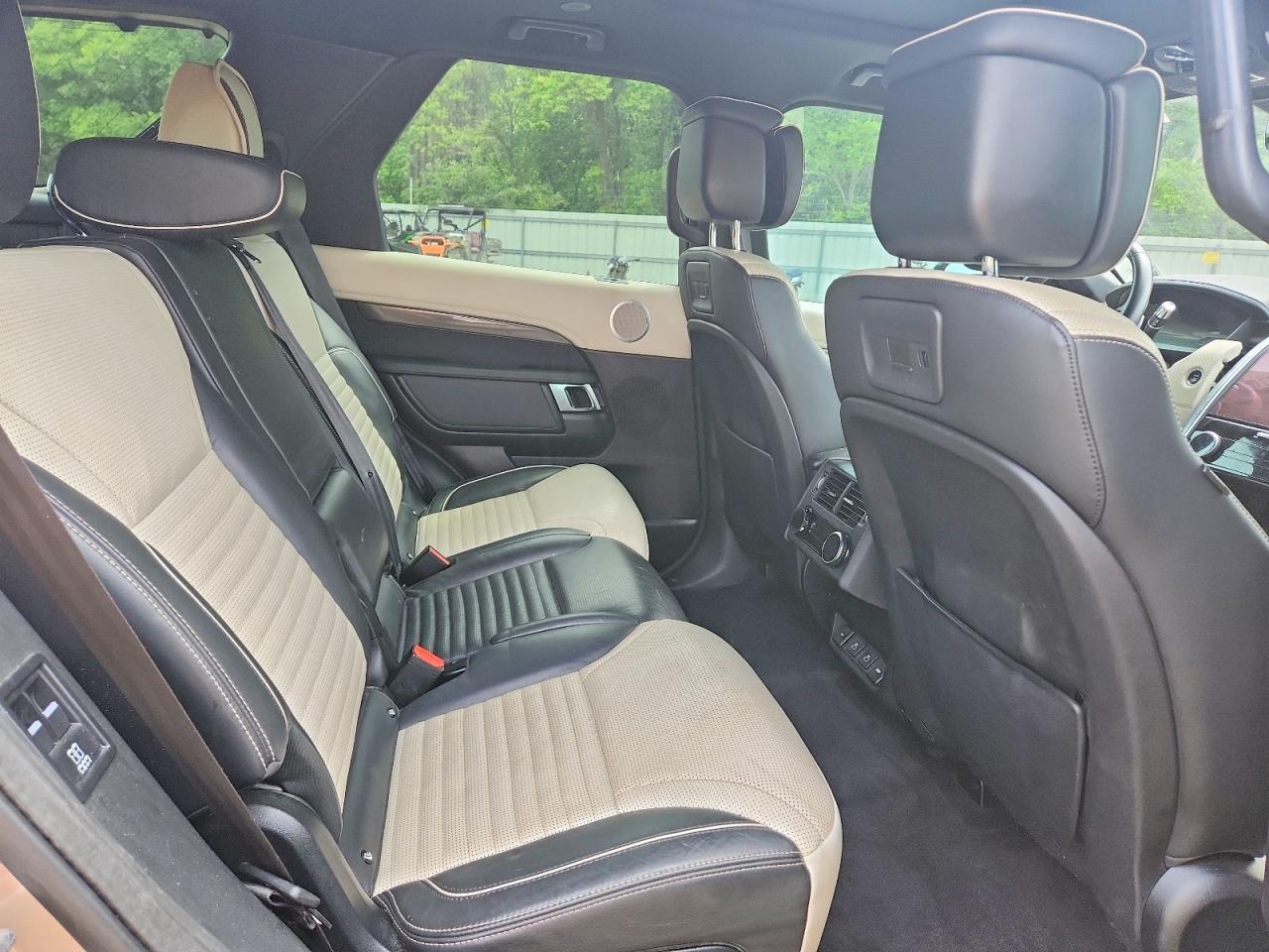 2021 LAND ROVER Discovery