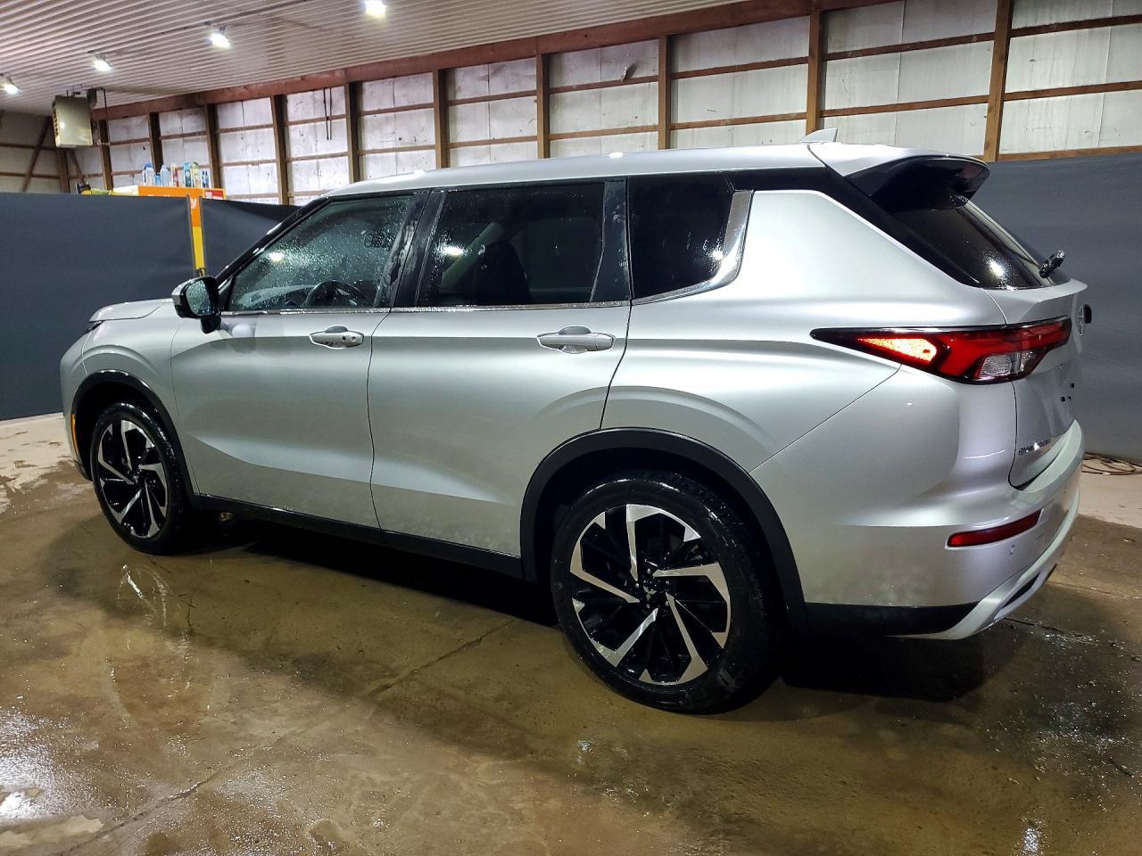 2024 MITSUBISHI outlander