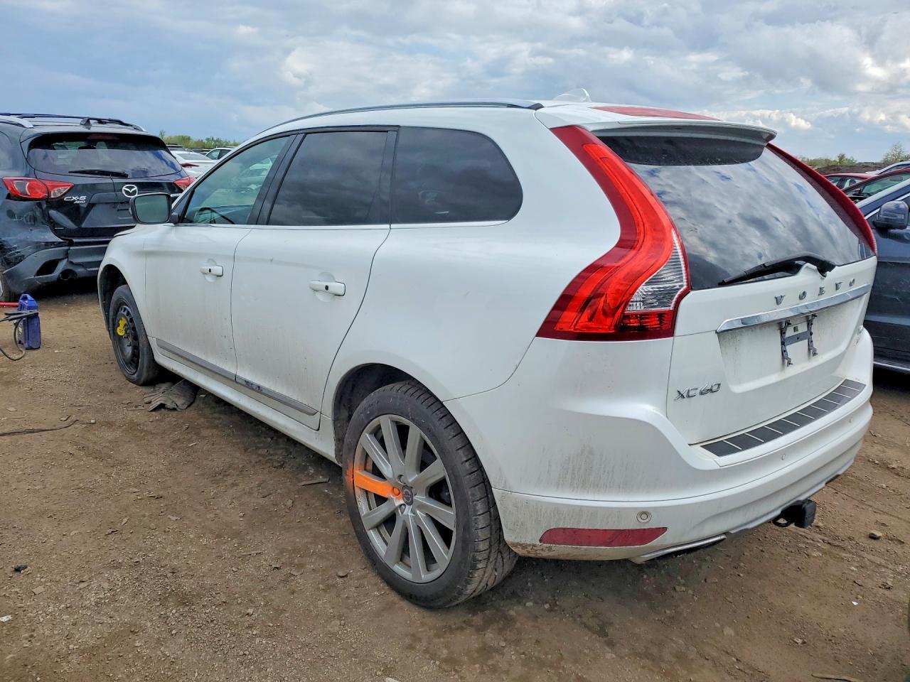 2017 VOLVO XC60