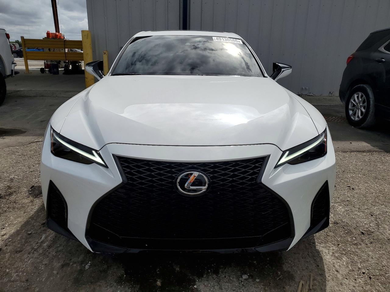 2025 LEXUS IS 350