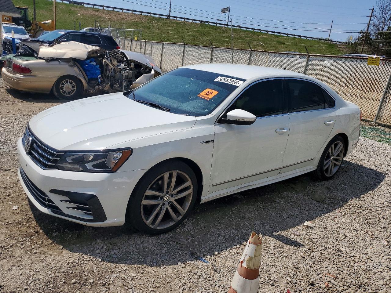 2017 VOLKSWAGEN Passat