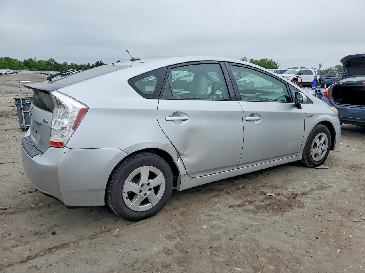 2010 TOYOTA PRIUS