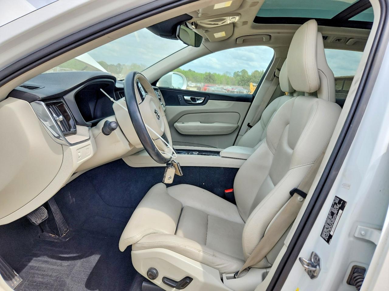 2018 VOLVO XC60