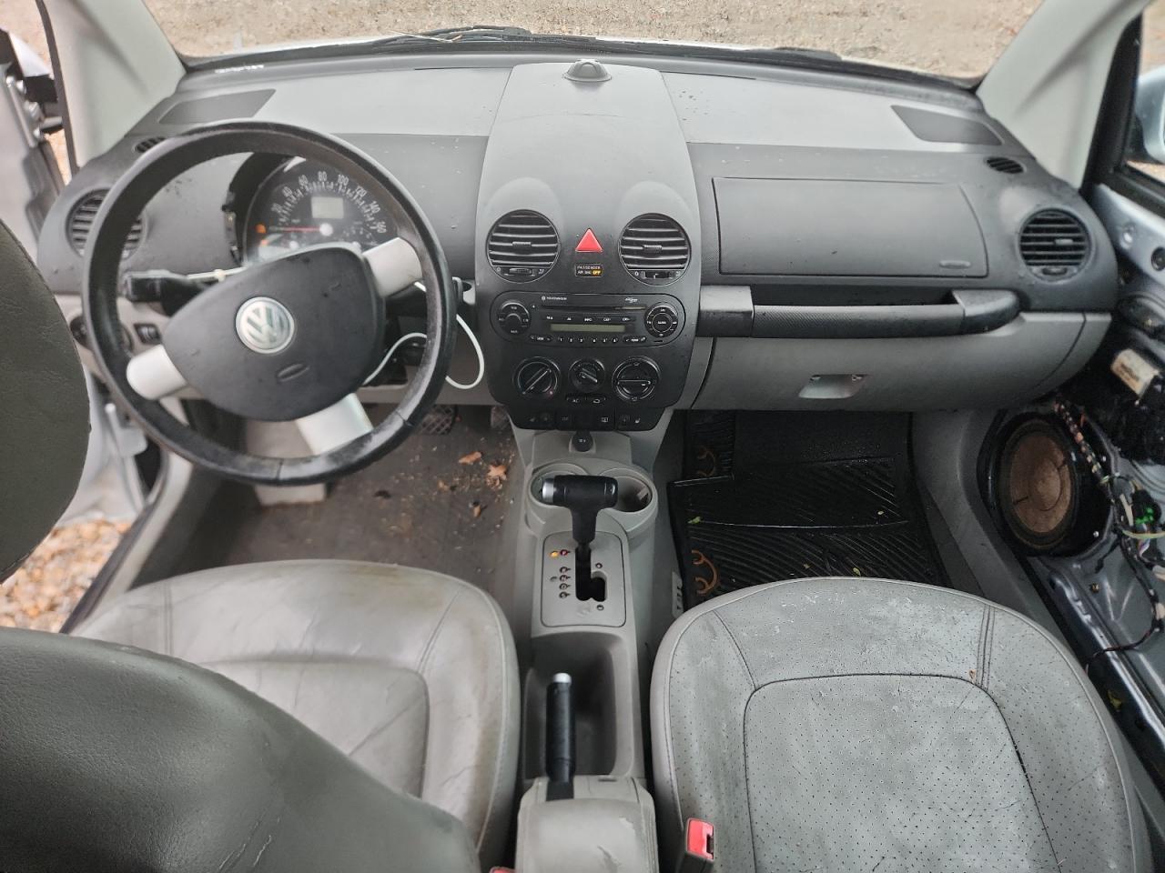 2005 VOLKSWAGEN Beetle