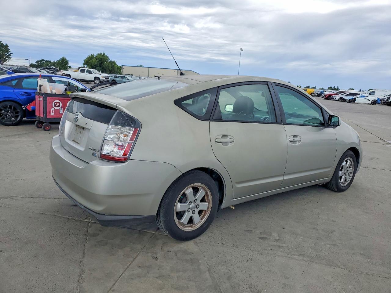 2004 TOYOTA PRIUS