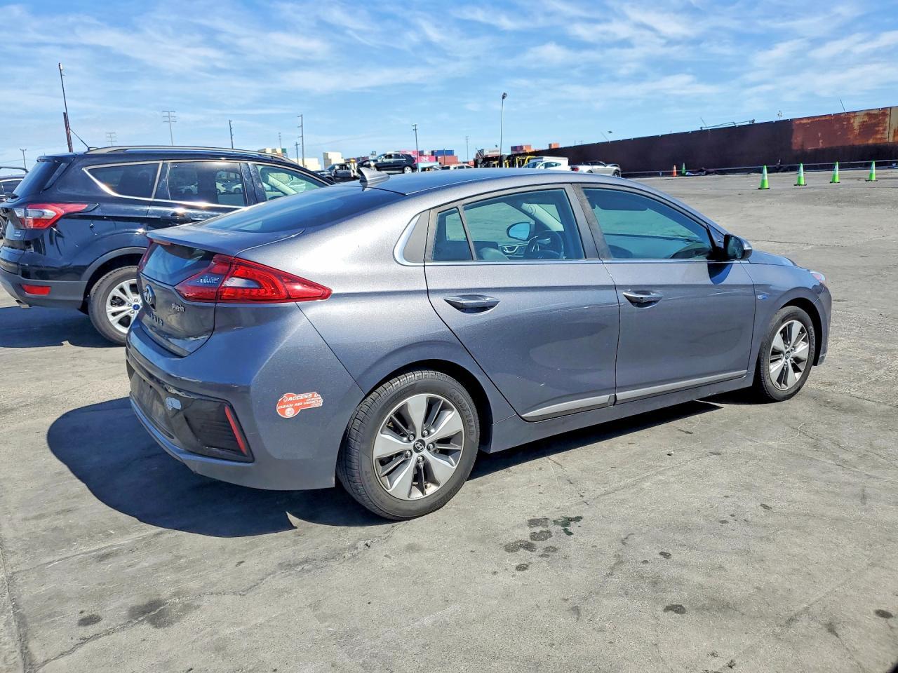 2018 HYUNDAI Ioniq