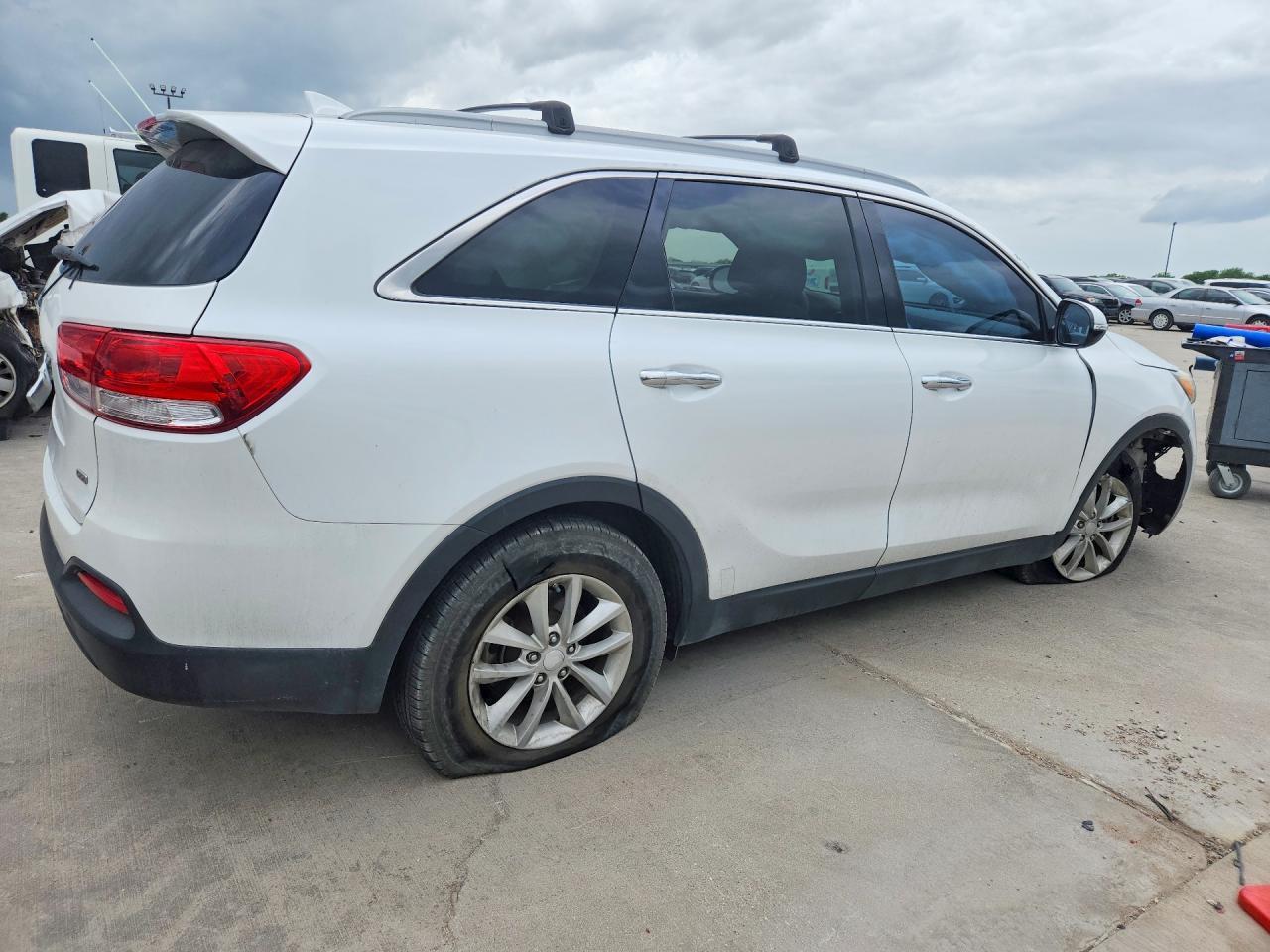 2016 KIA SORENTO