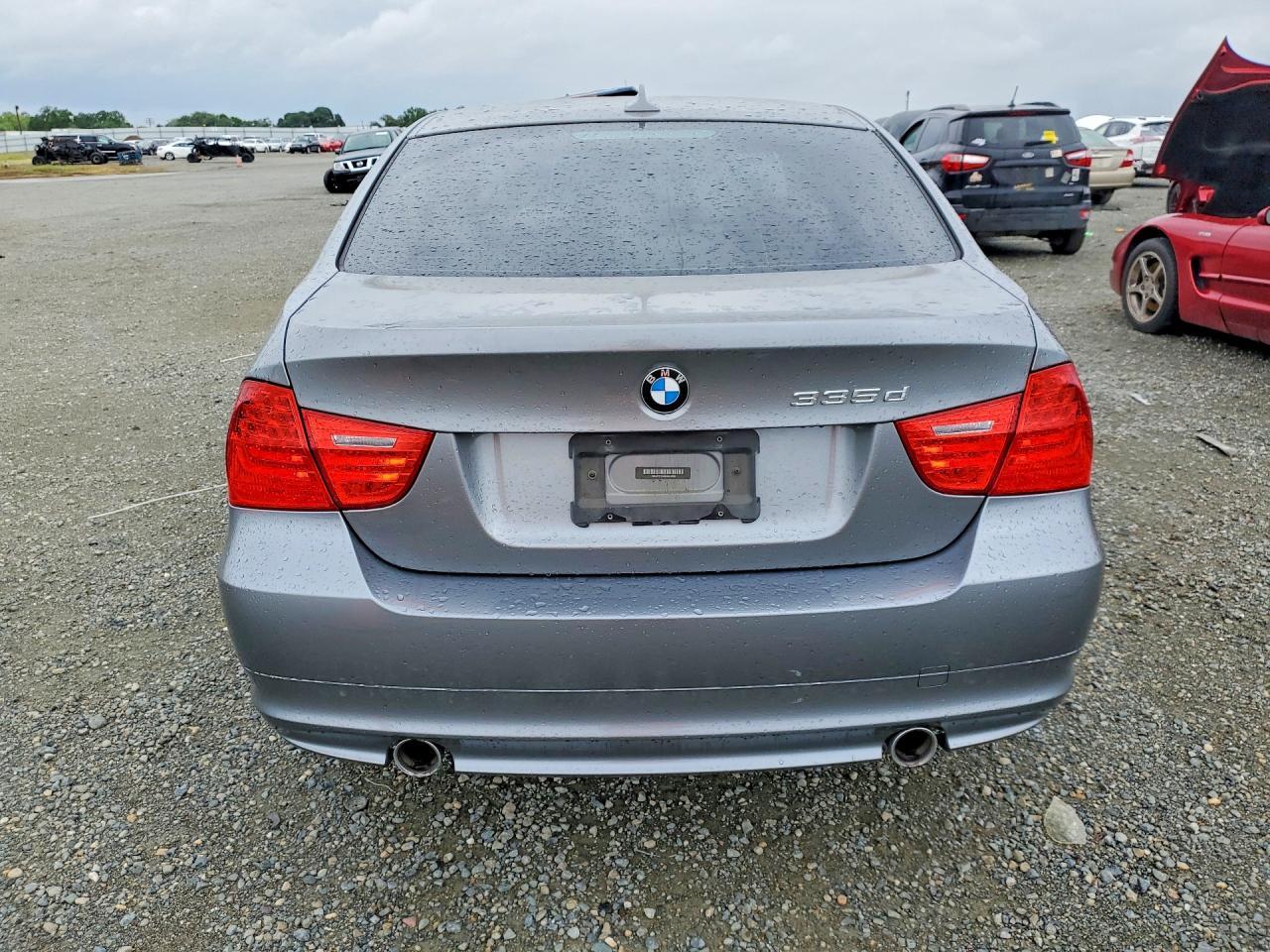 2011 BMW 3 SERIES