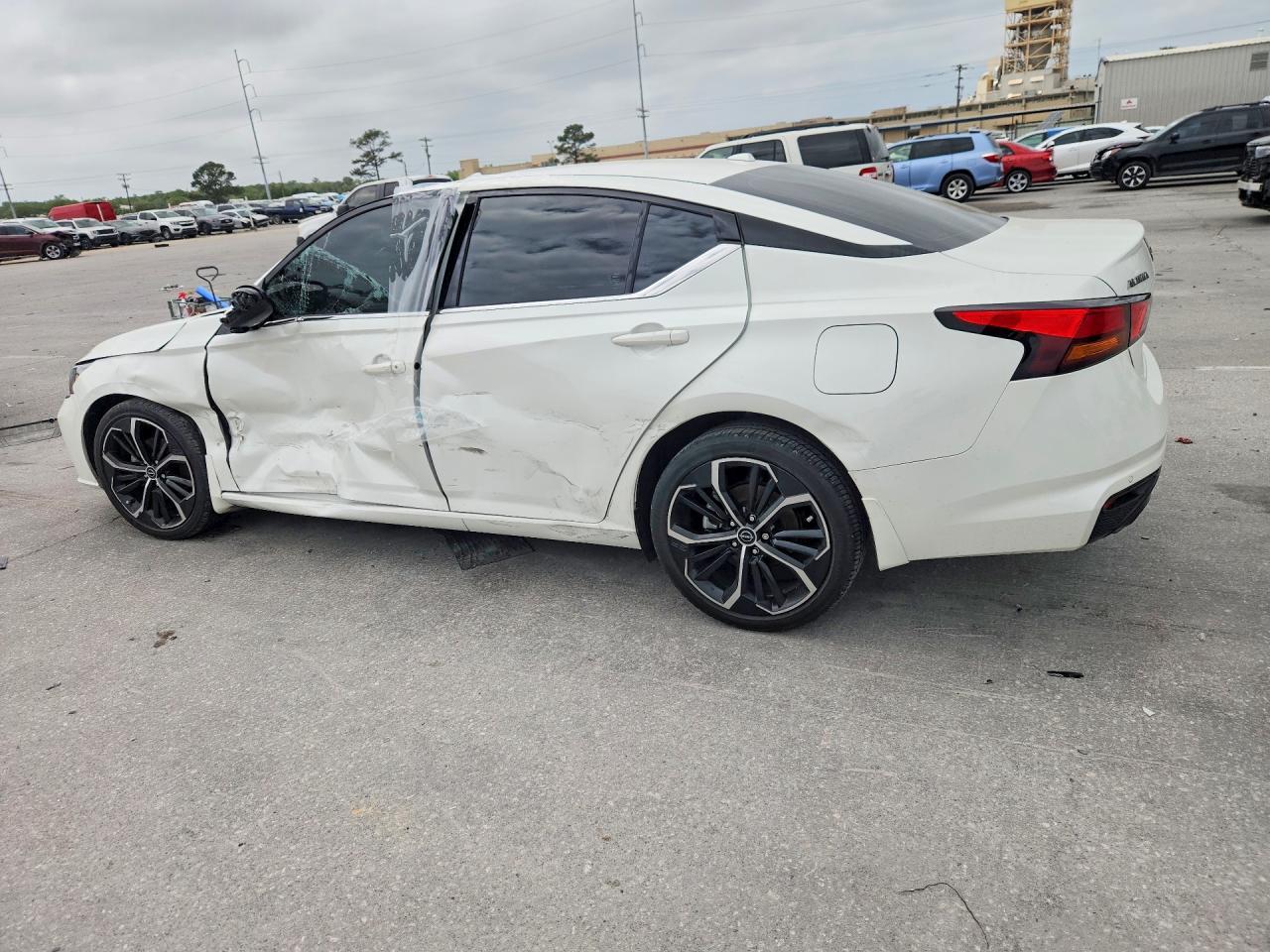 2024 NISSAN ALTIMA