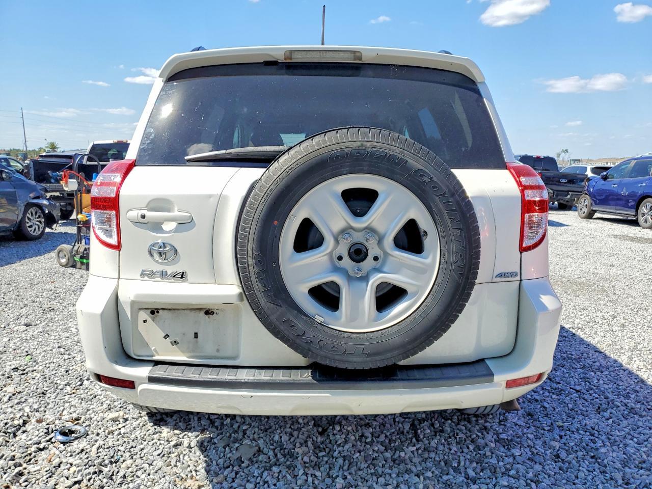 2011 TOYOTA RAV4