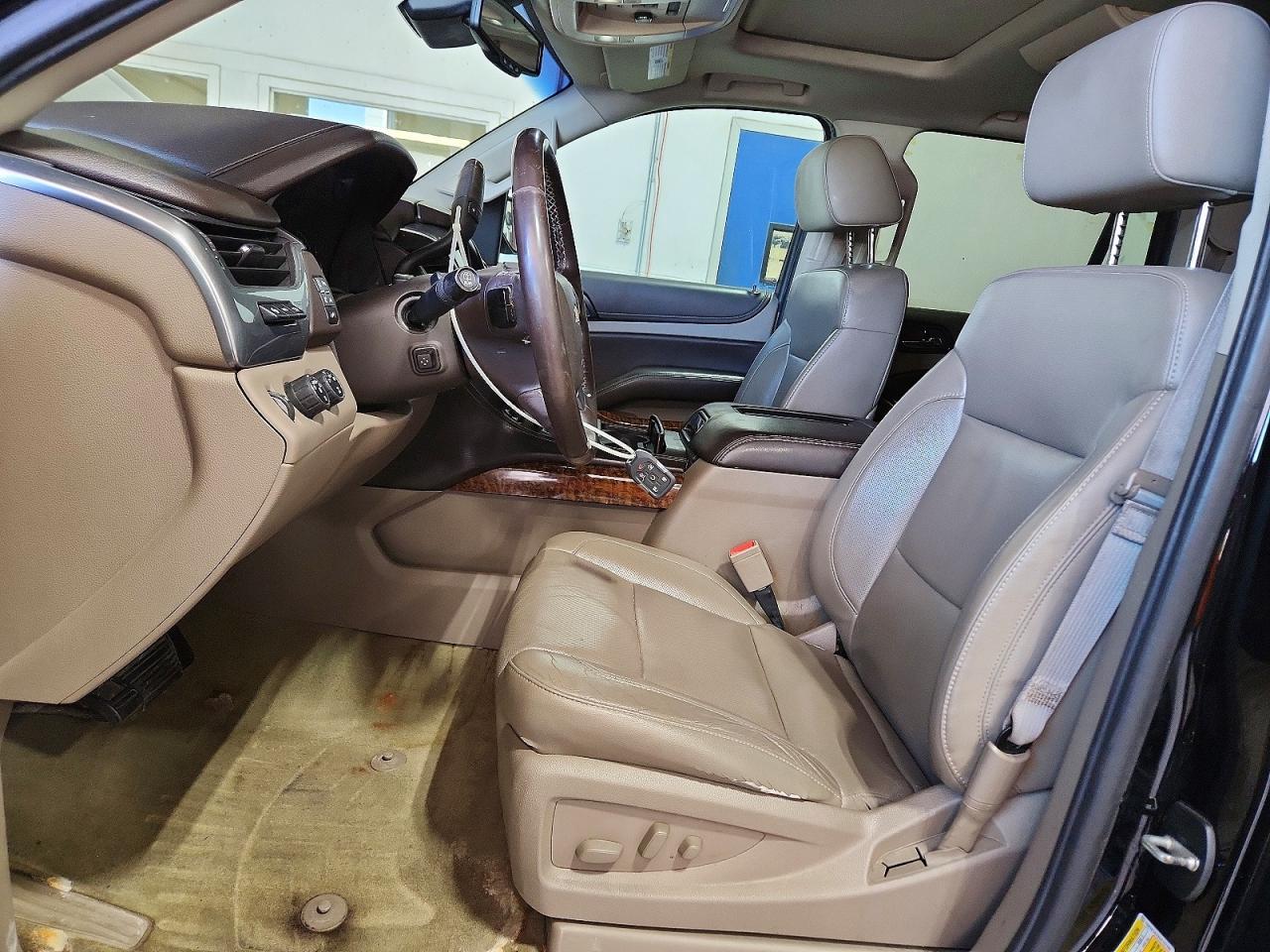 2016 CHEVROLET Tahoe