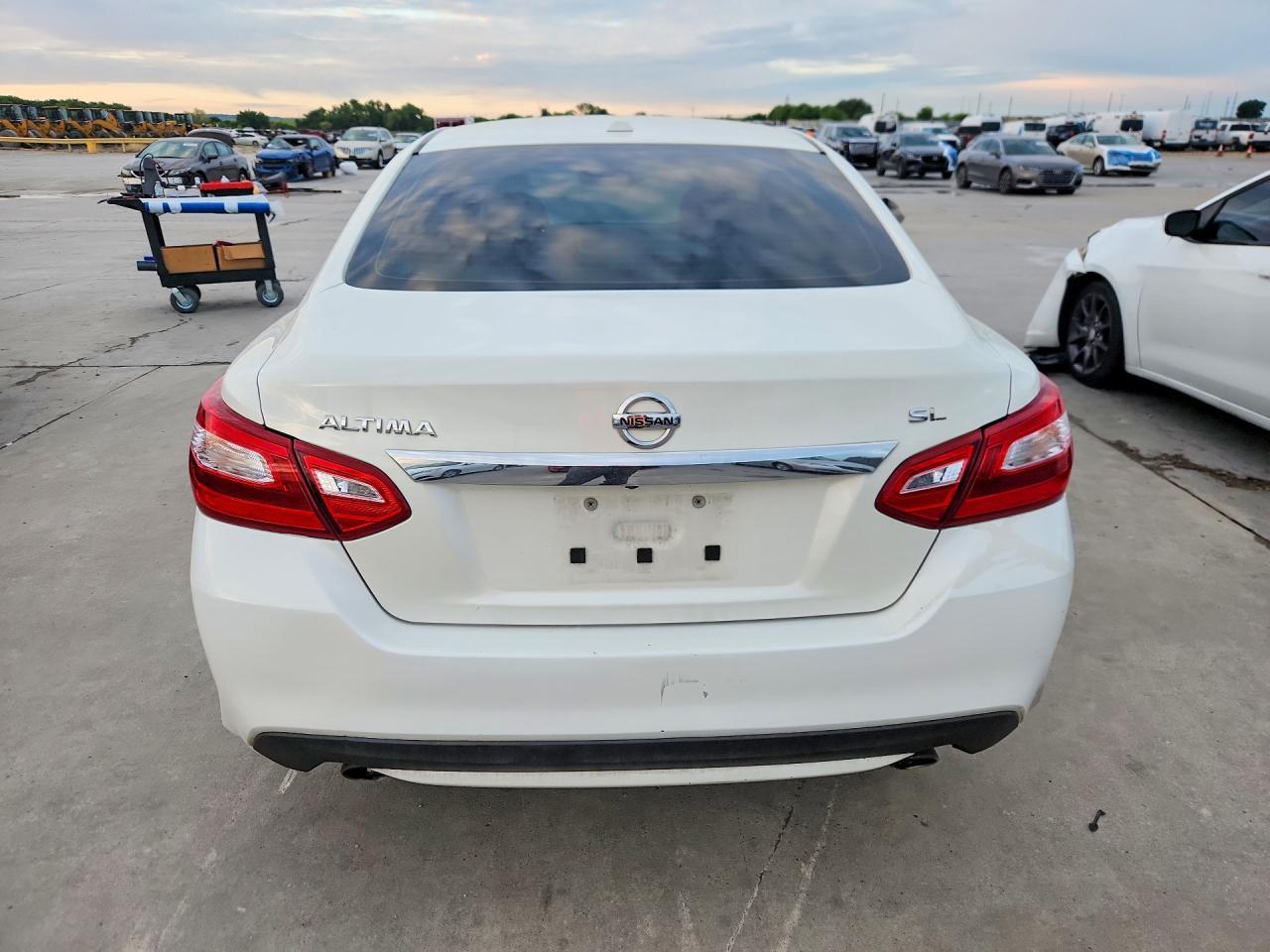 2017 NISSAN ALTIMA