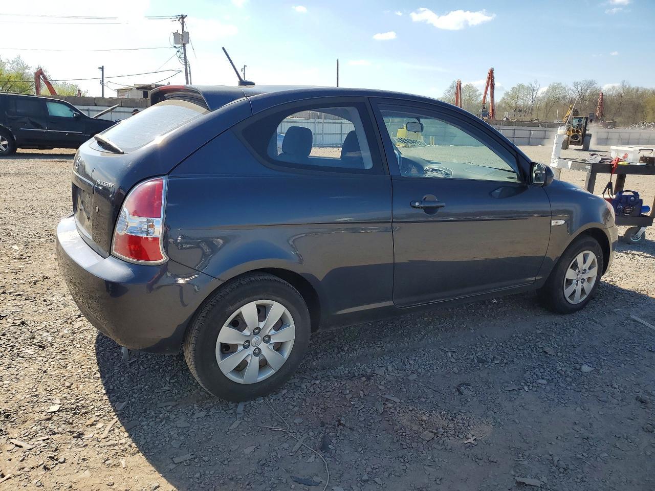 2011 HYUNDAI ACCENT