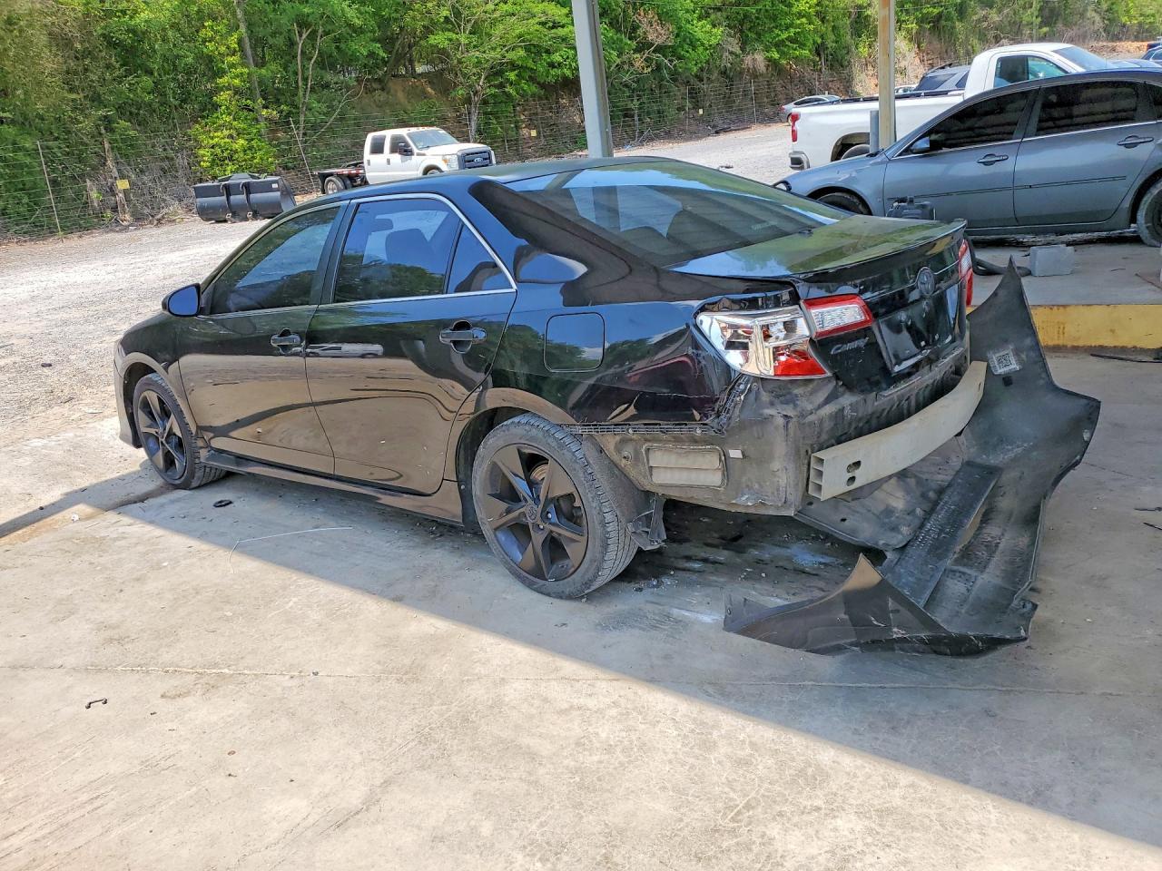 2014 TOYOTA CAMRY