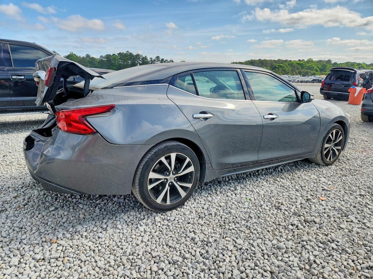 2018 NISSAN Maxima