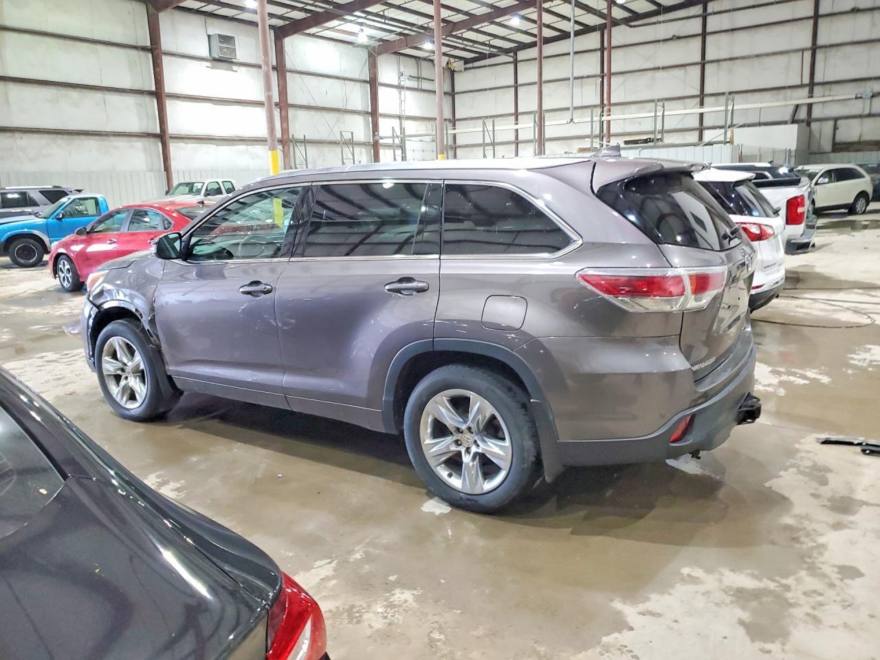 2014 TOYOTA HIGHLANDER
