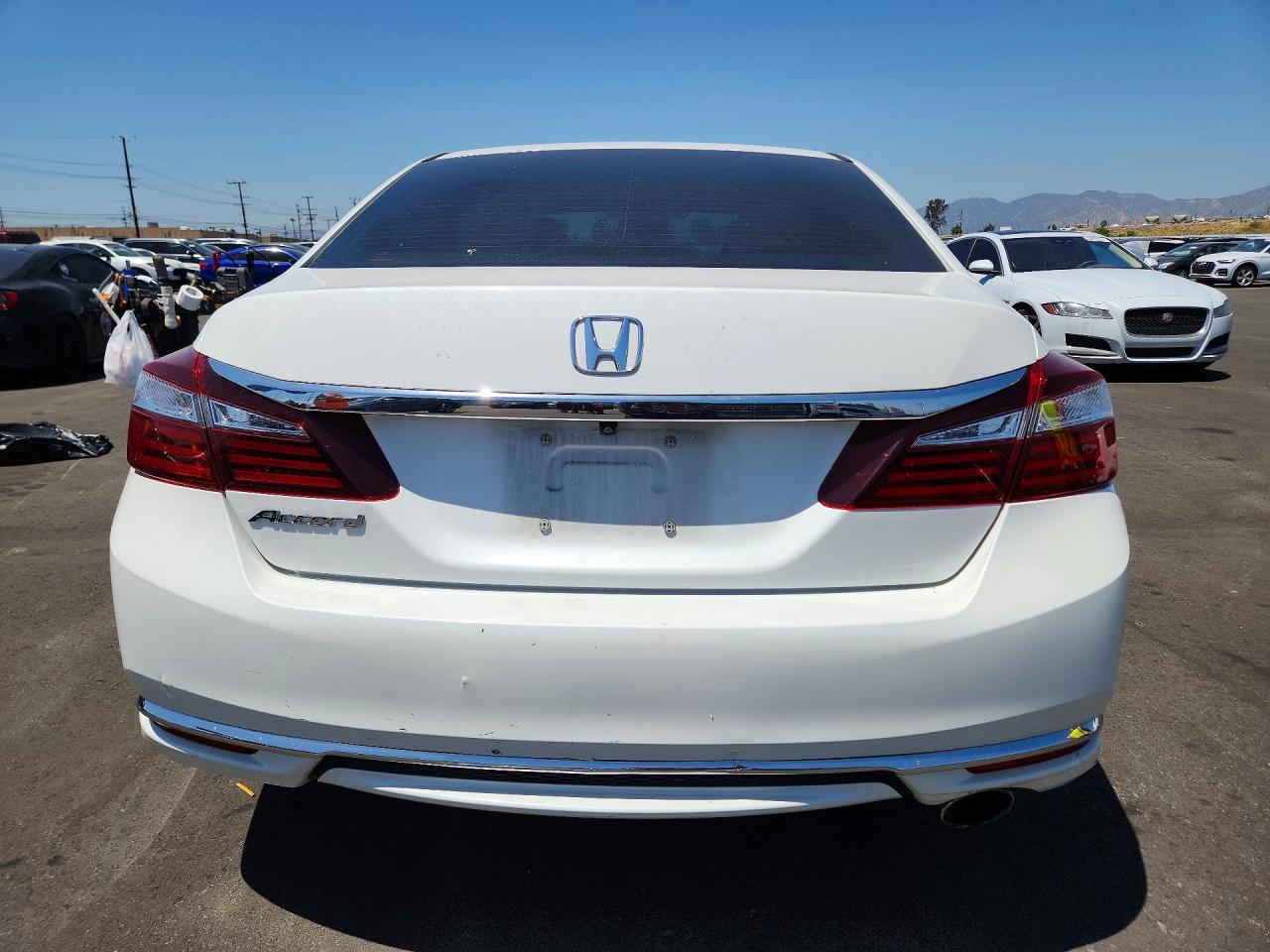2017 HONDA ACCORD