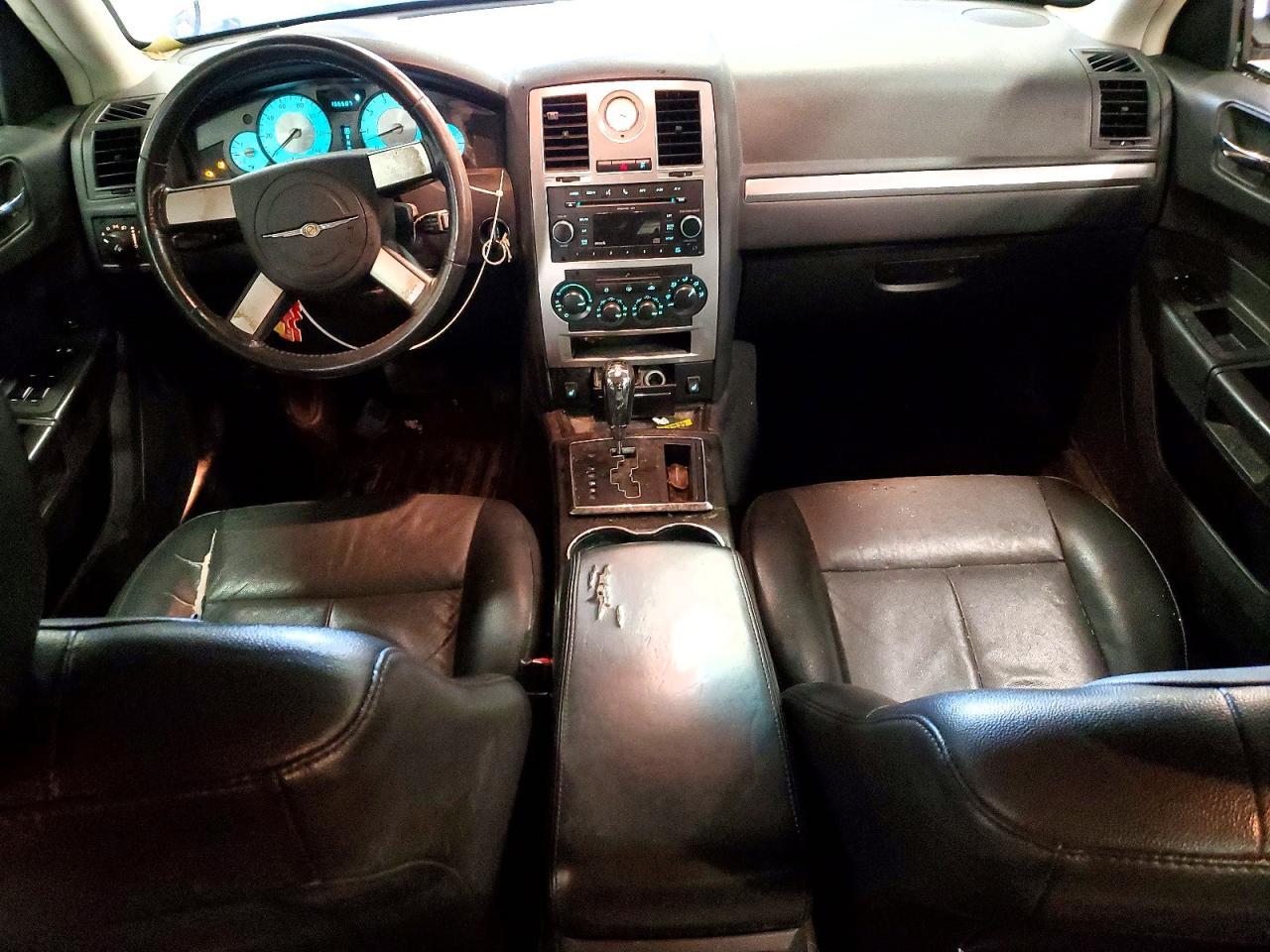 2010 CHRYSLER 300