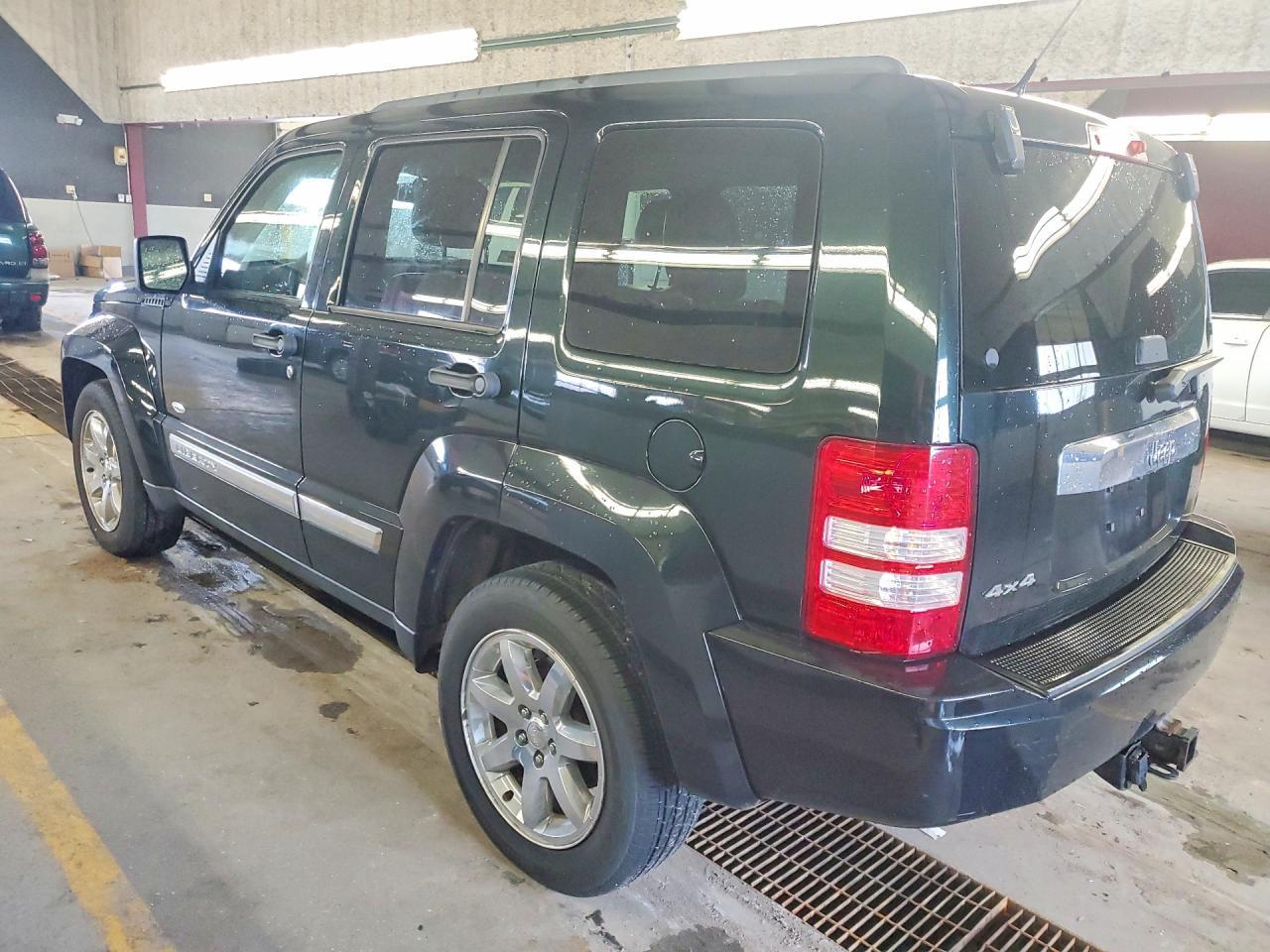 2012 JEEP Liberty