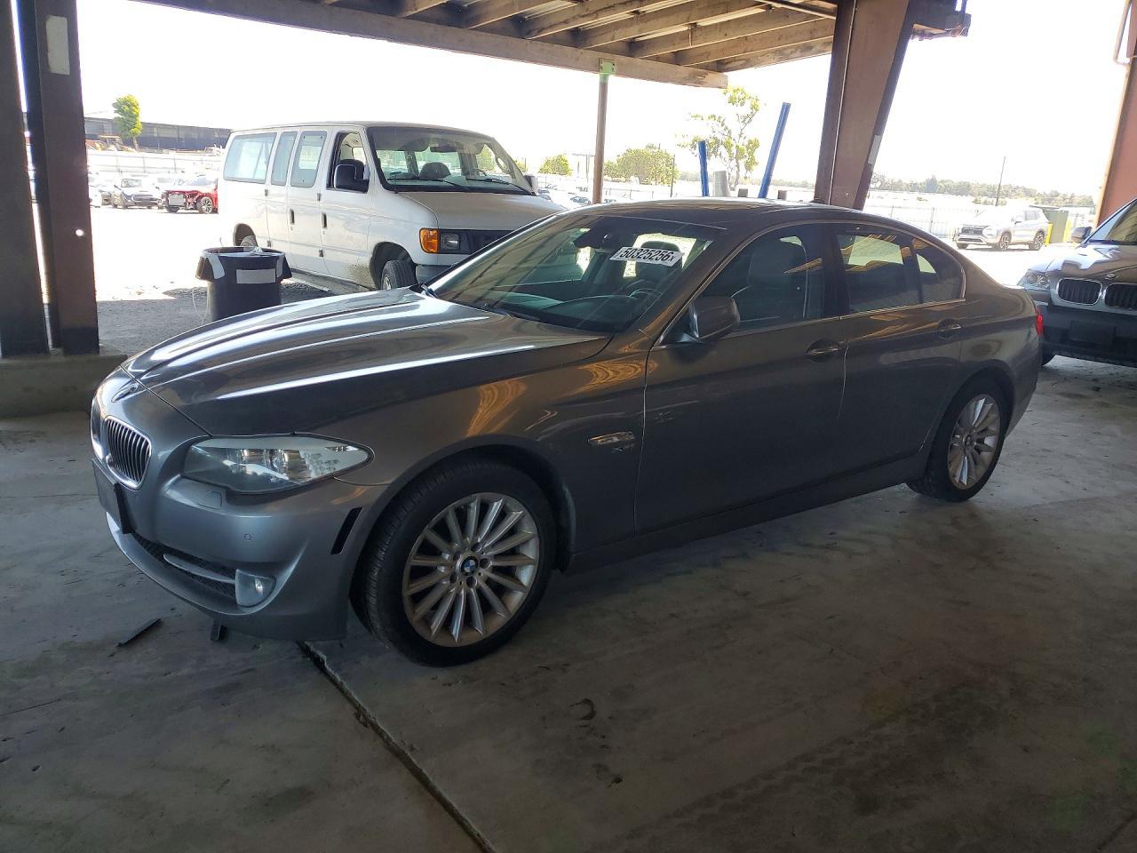 2011 BMW 5 series