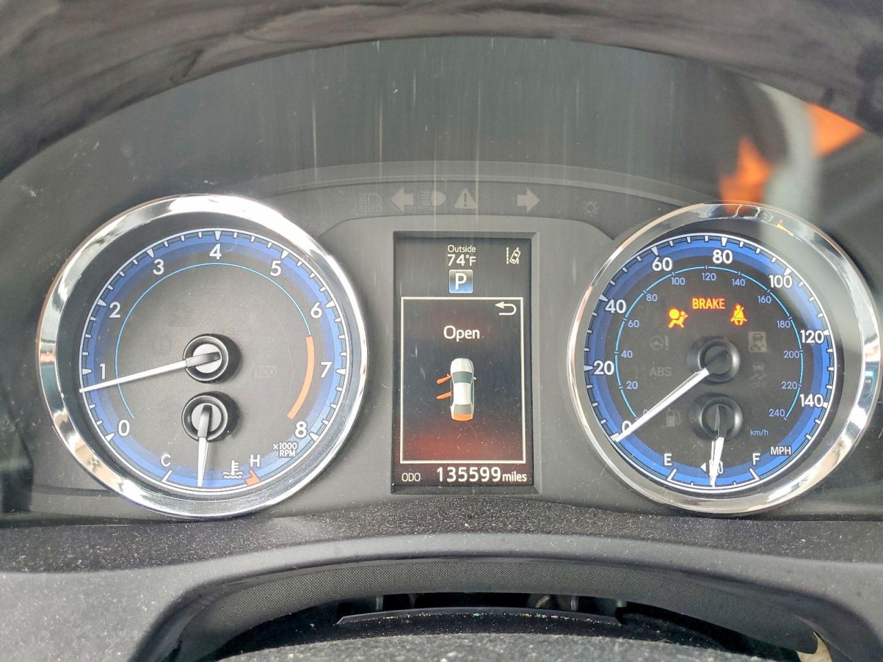 2017 TOYOTA COROLLA