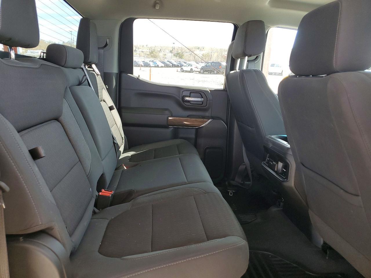 2021 CHEVROLET Silverado