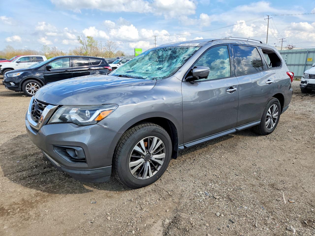 2017 NISSAN PATHFINDER