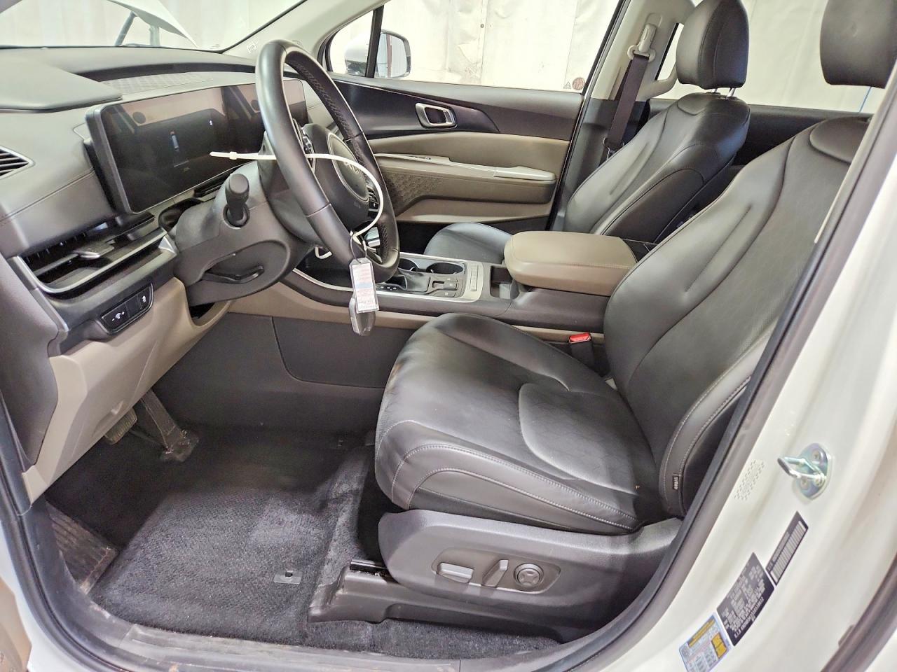 2025 KIA Carnival