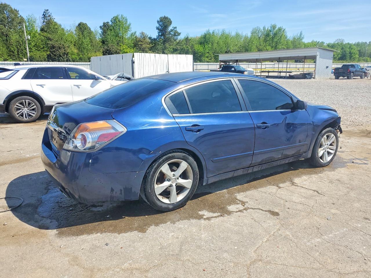 2010 NISSAN ALTIMA
