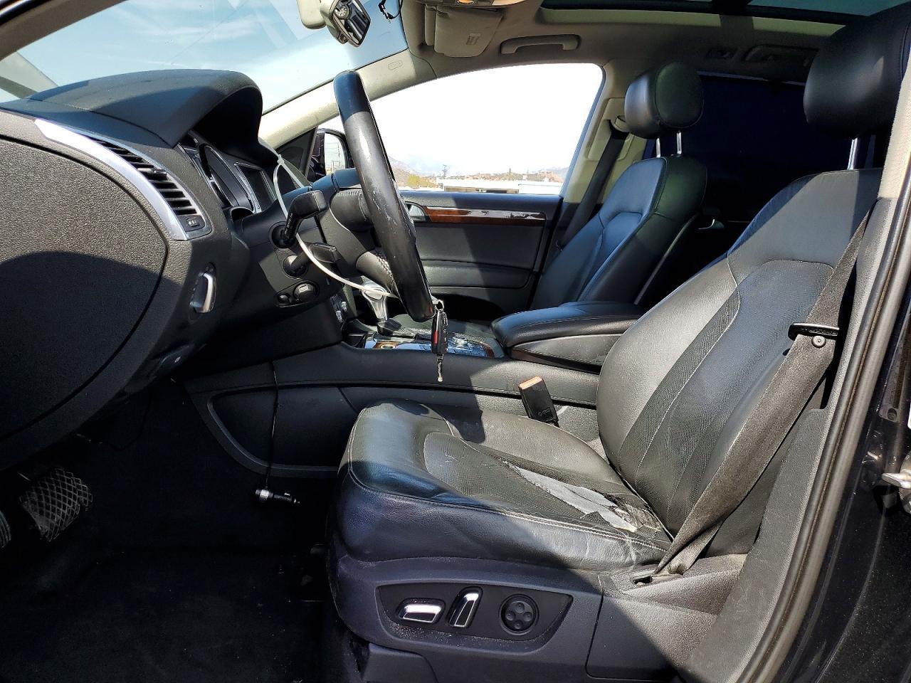 2012 AUDI Q7