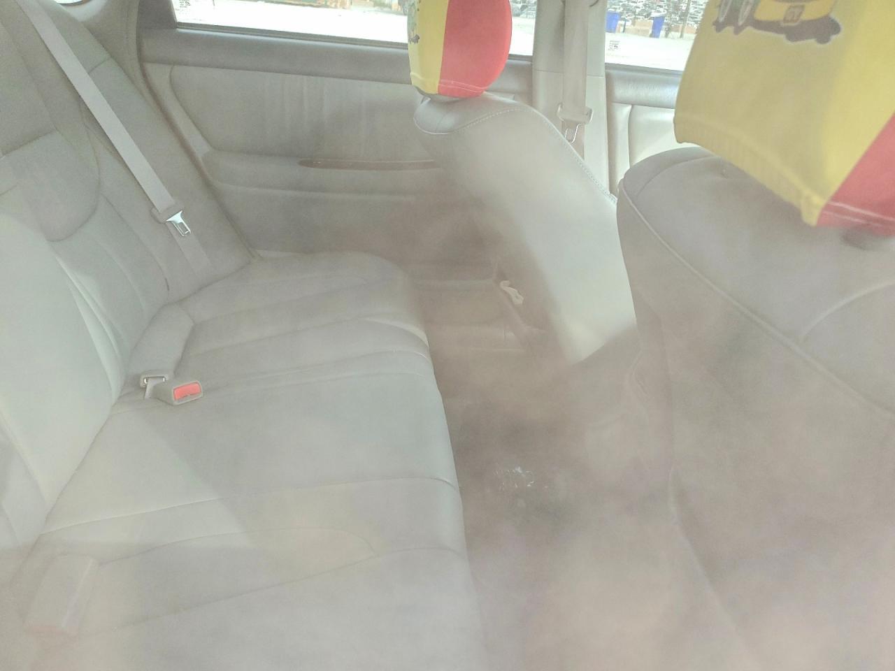 2004 TOYOTA Avalon