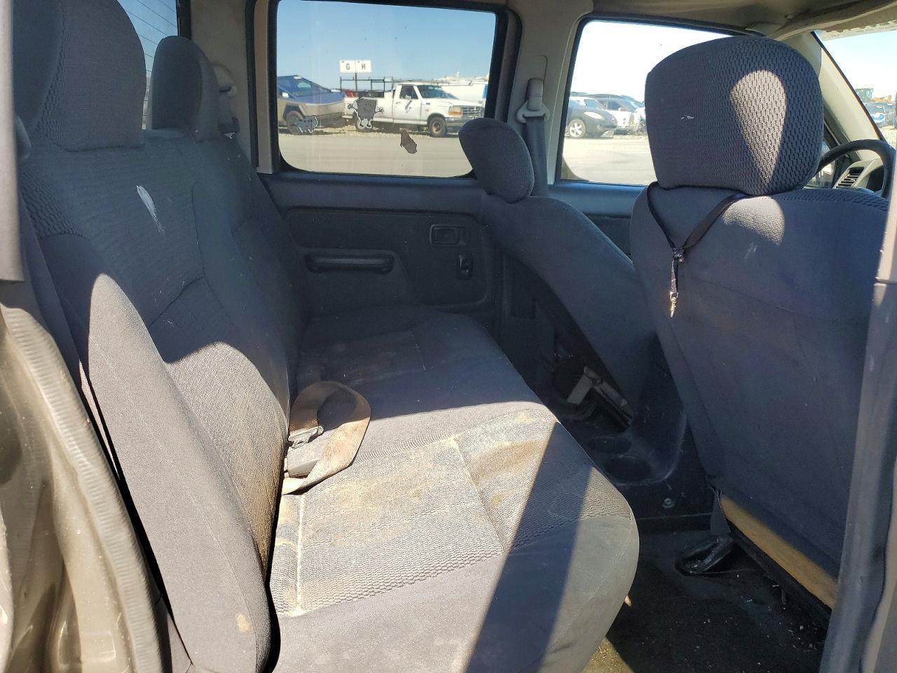 2001 NISSAN Frontier