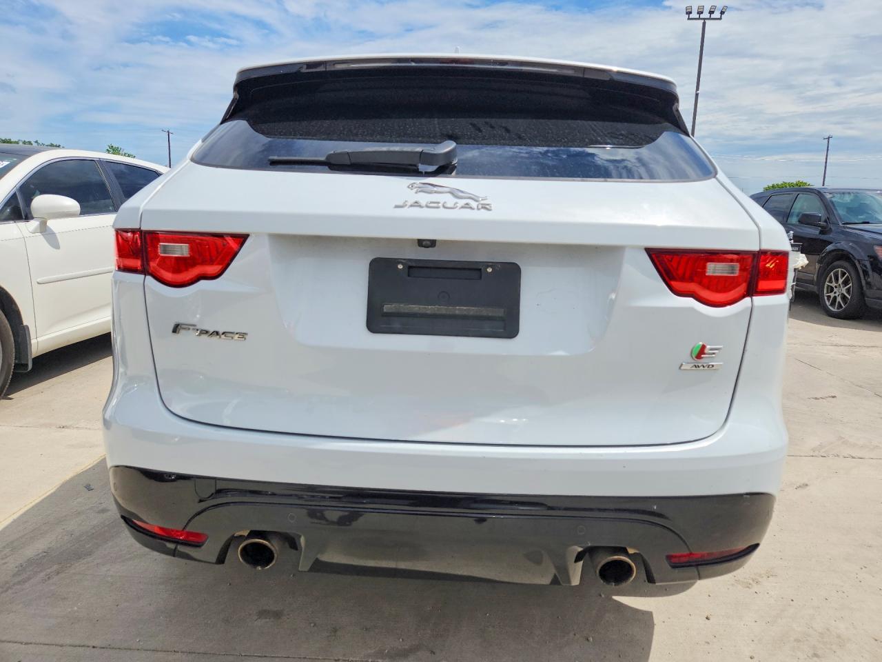 2018 JAGUAR F-Pace