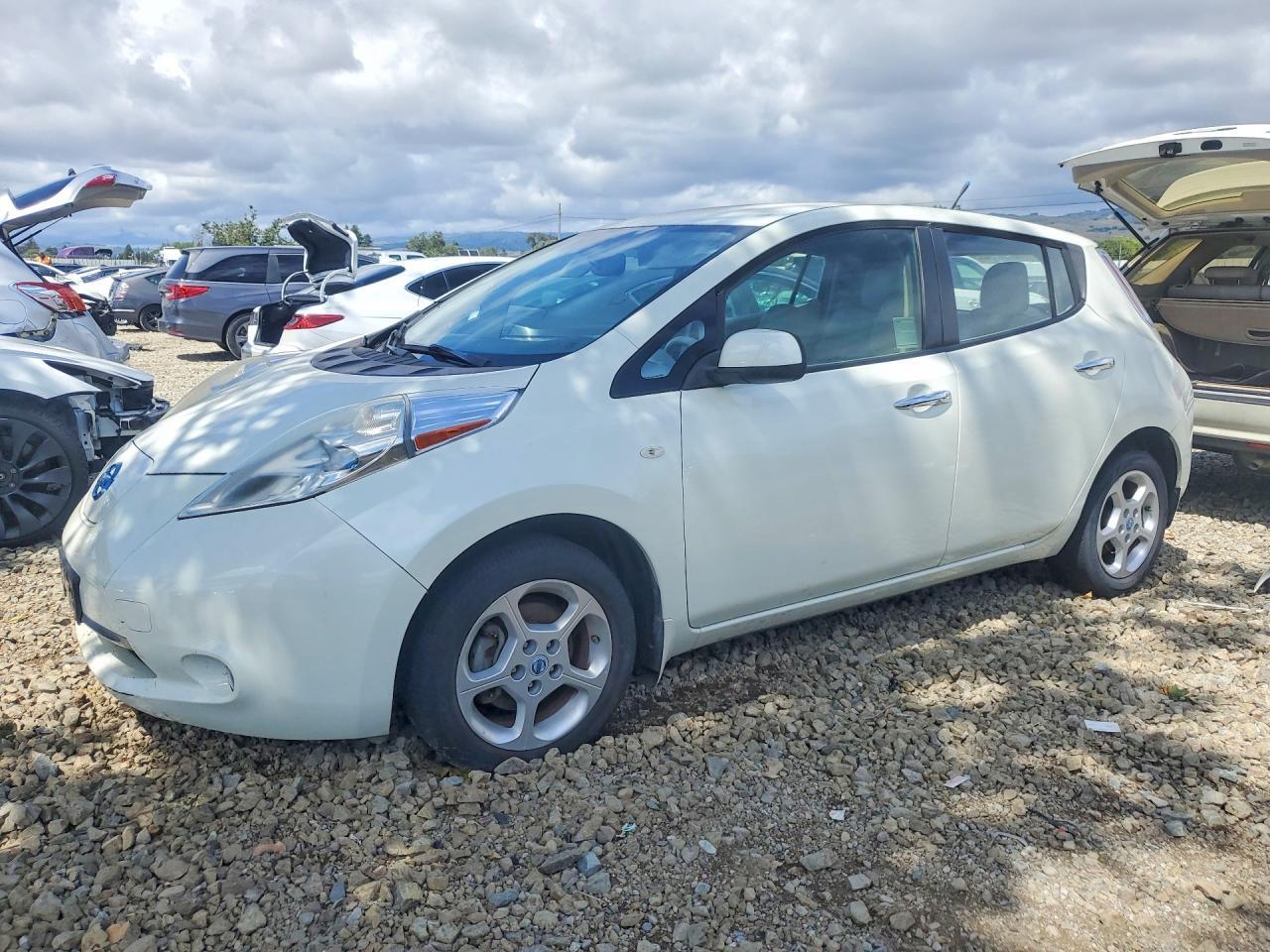 2012 NISSAN LEAF