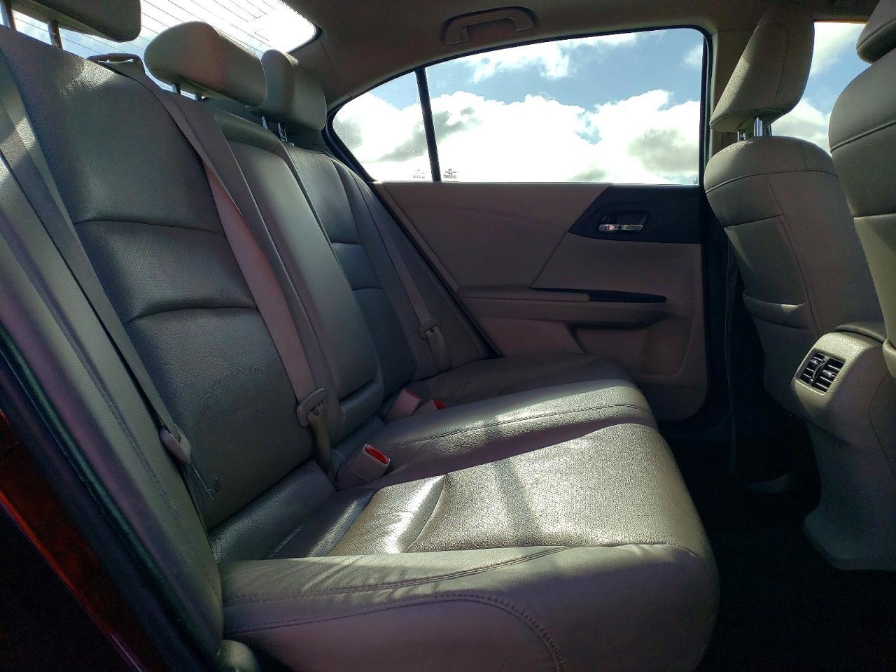 2017 HONDA ACCORD