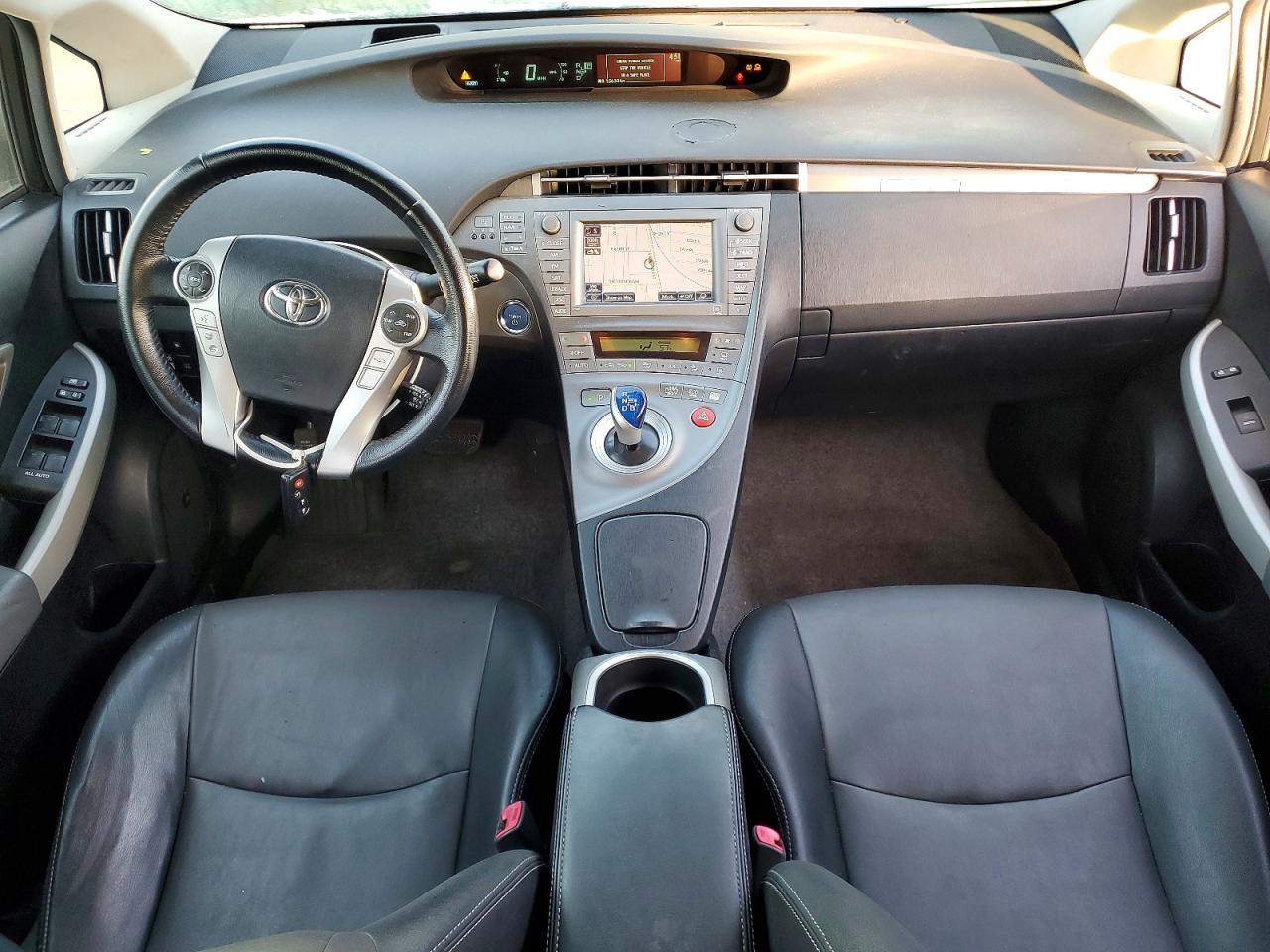 2012 TOYOTA Prius Plug-In
