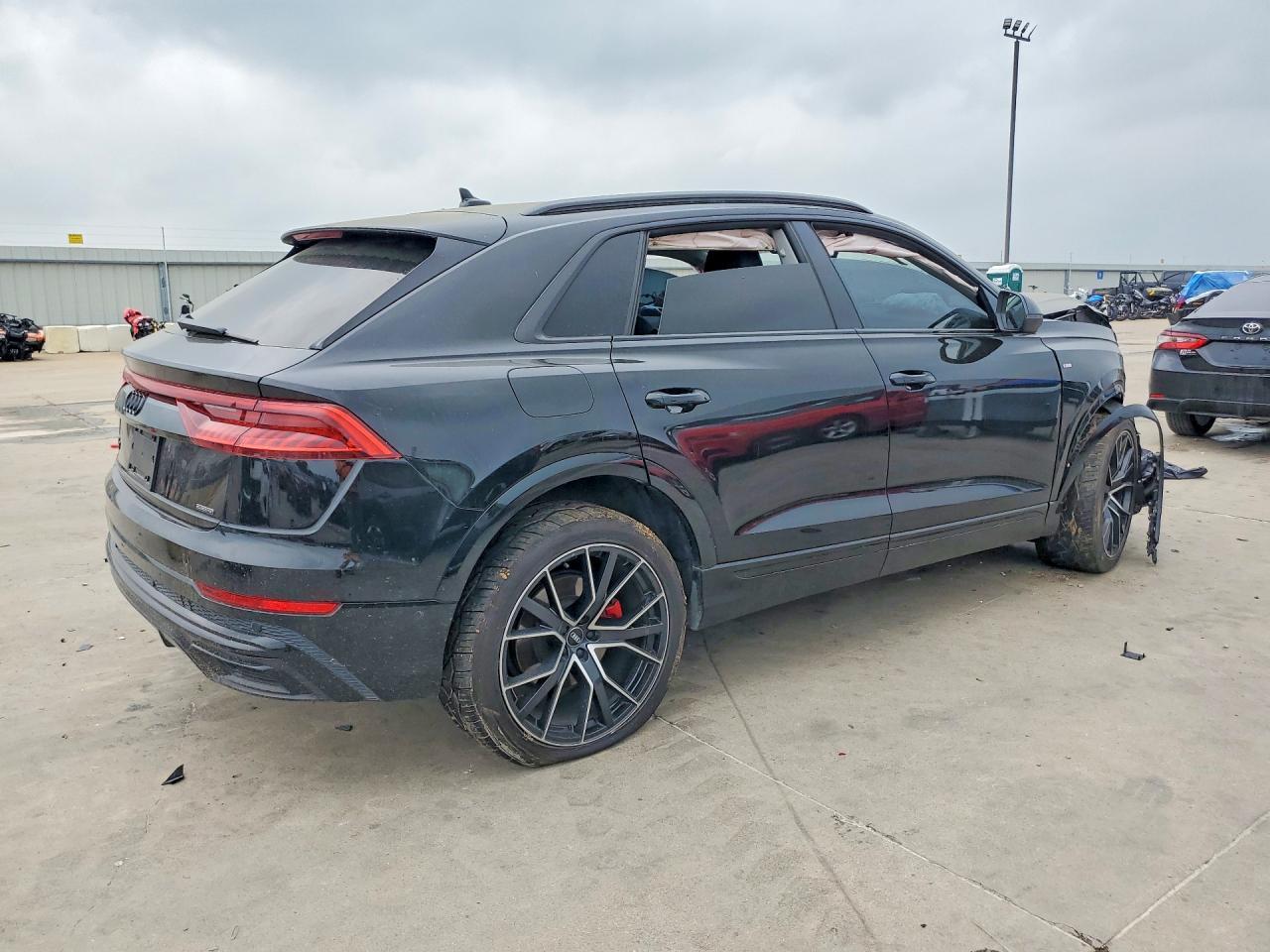 2020 AUDI Q8