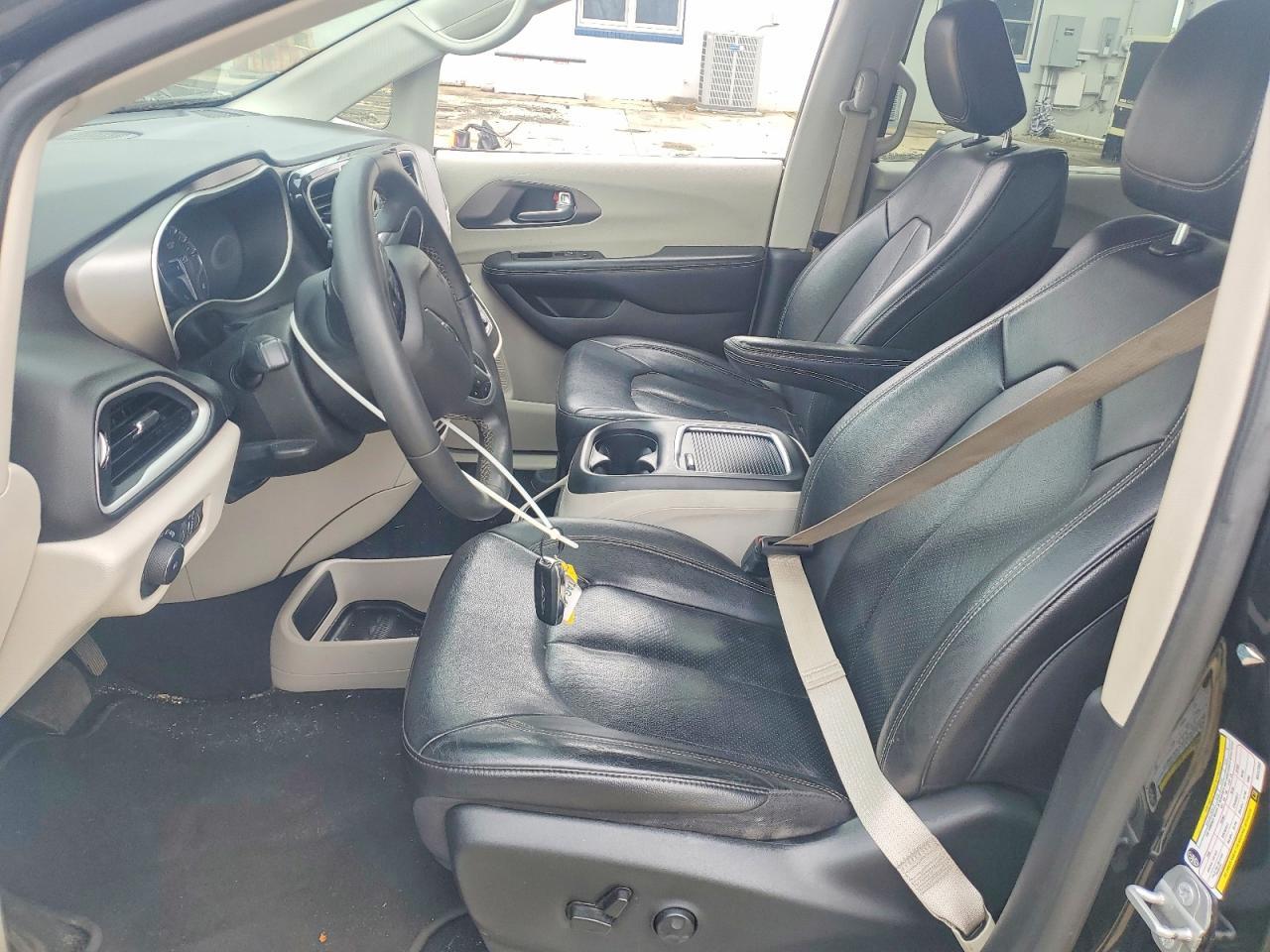 2022 CHRYSLER Pacifica