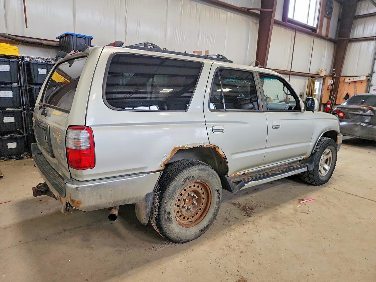 2000 TOYOTA 4Runner