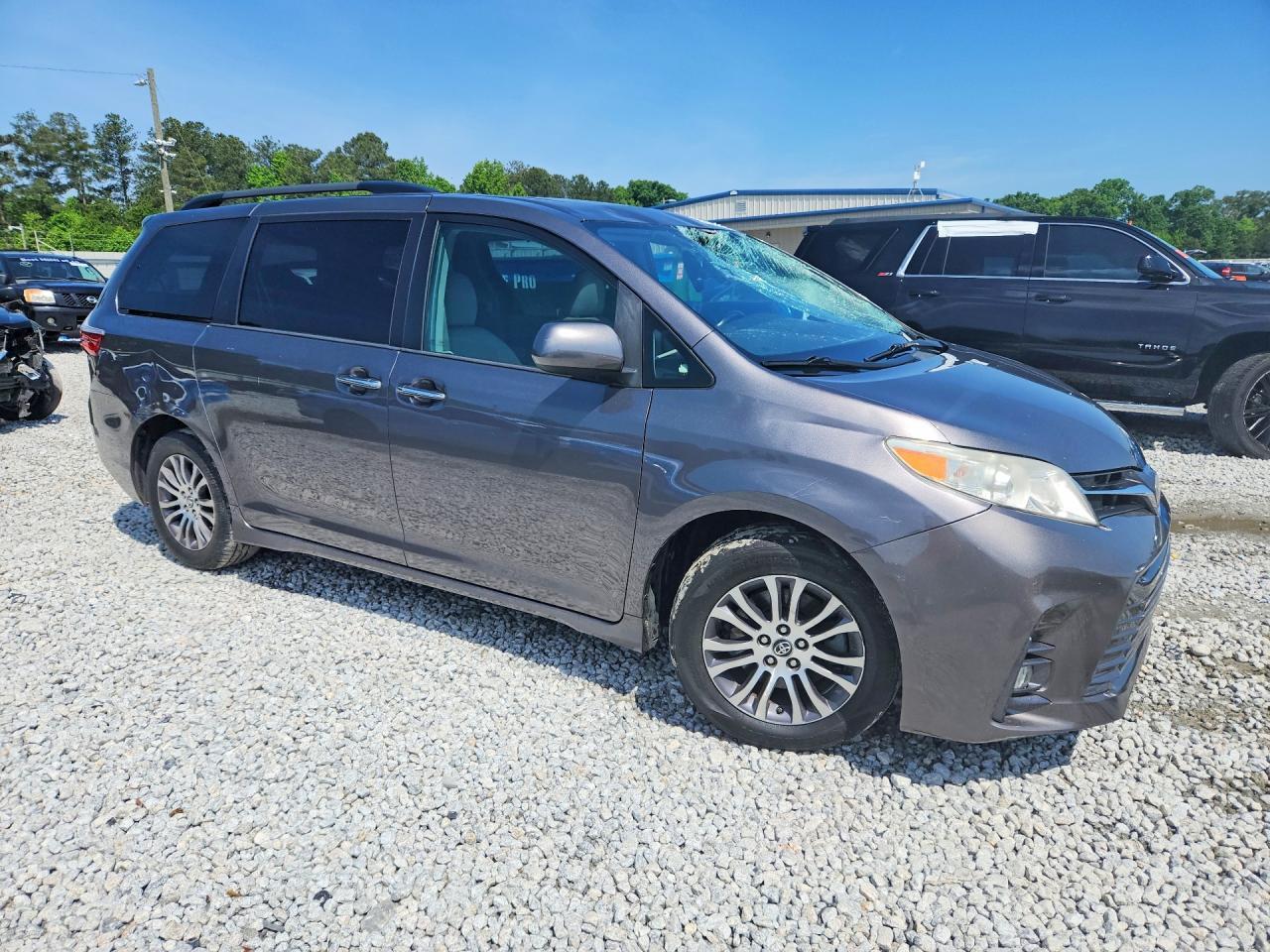 2018 TOYOTA SIENNA