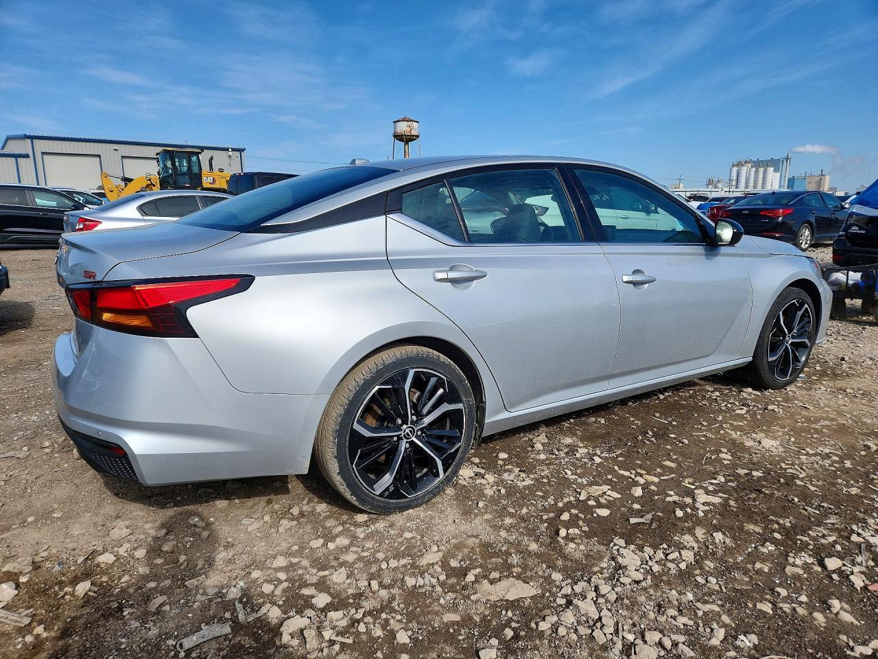 2025 NISSAN ALTIMA