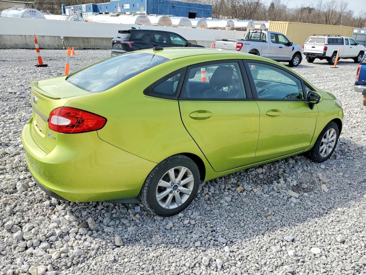 2012 FORD Fiesta