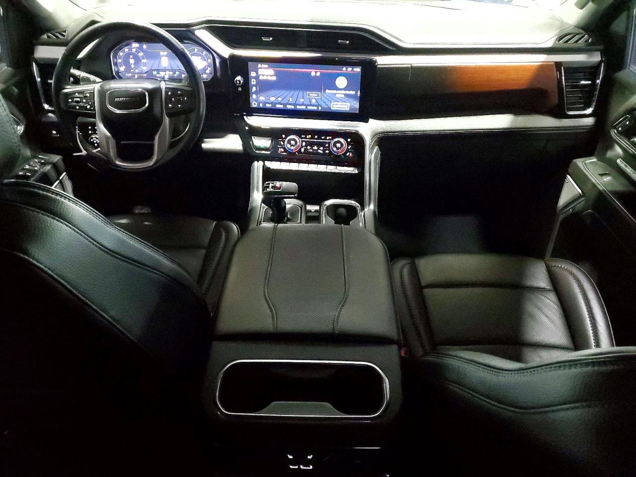 2024 GMC Sierra