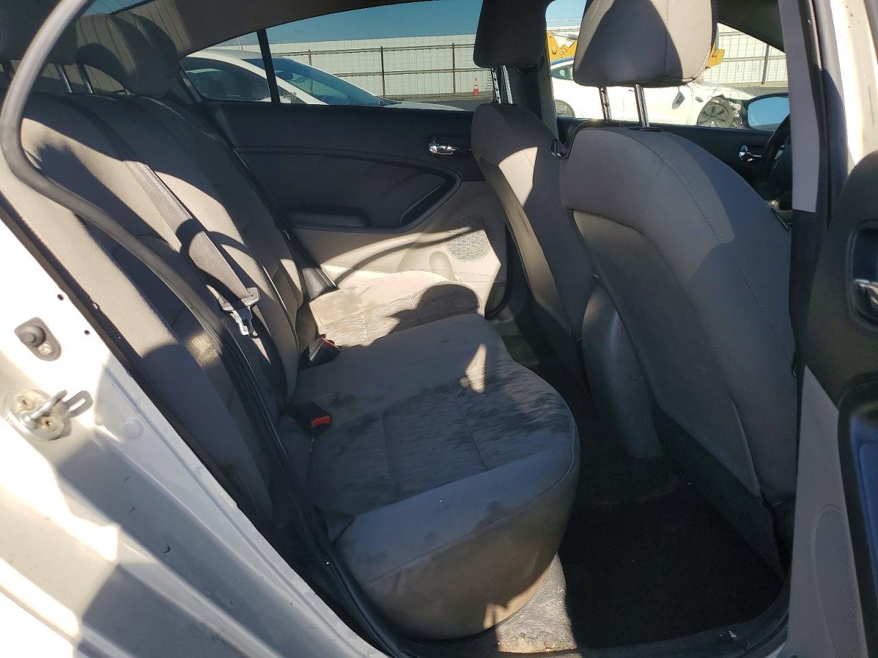 2015 KIA FORTE