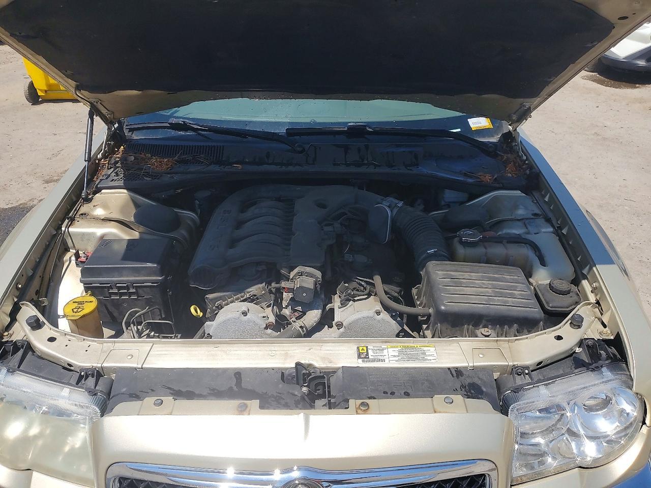2010 CHRYSLER 300